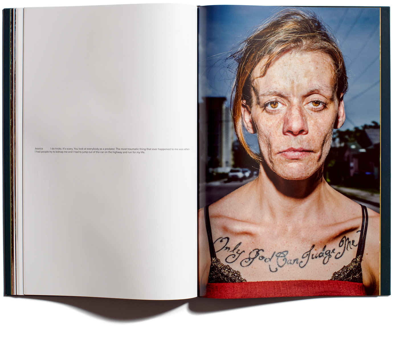 bruce-gilden-only-god-can-judge-me-exibart-street-photography-11