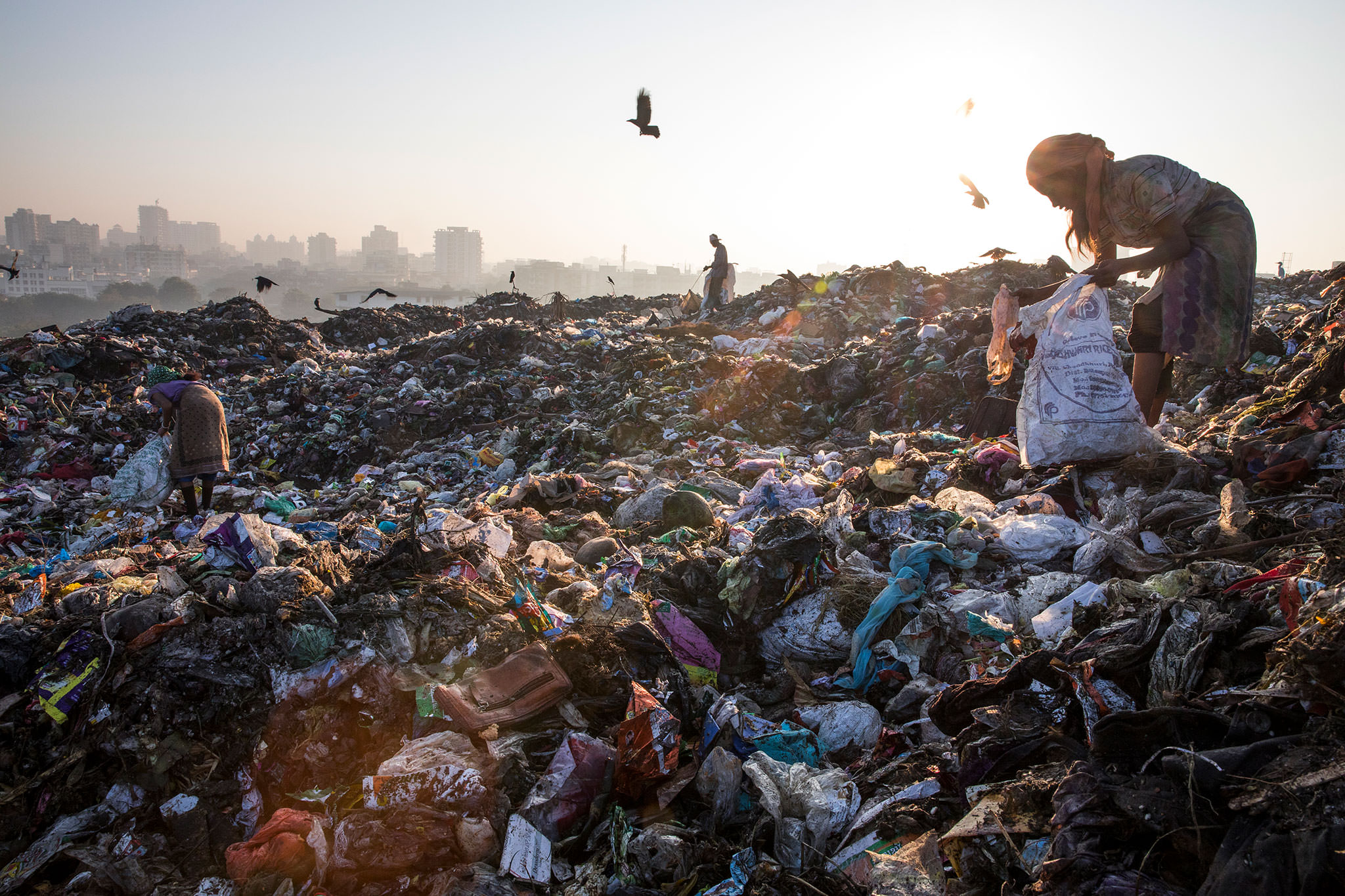 Основные экологические проблемы индии. Матанса-Риачуэло. Нью Дели Индия самый грязный город. Матанса-Риачуэло, Аргентина.