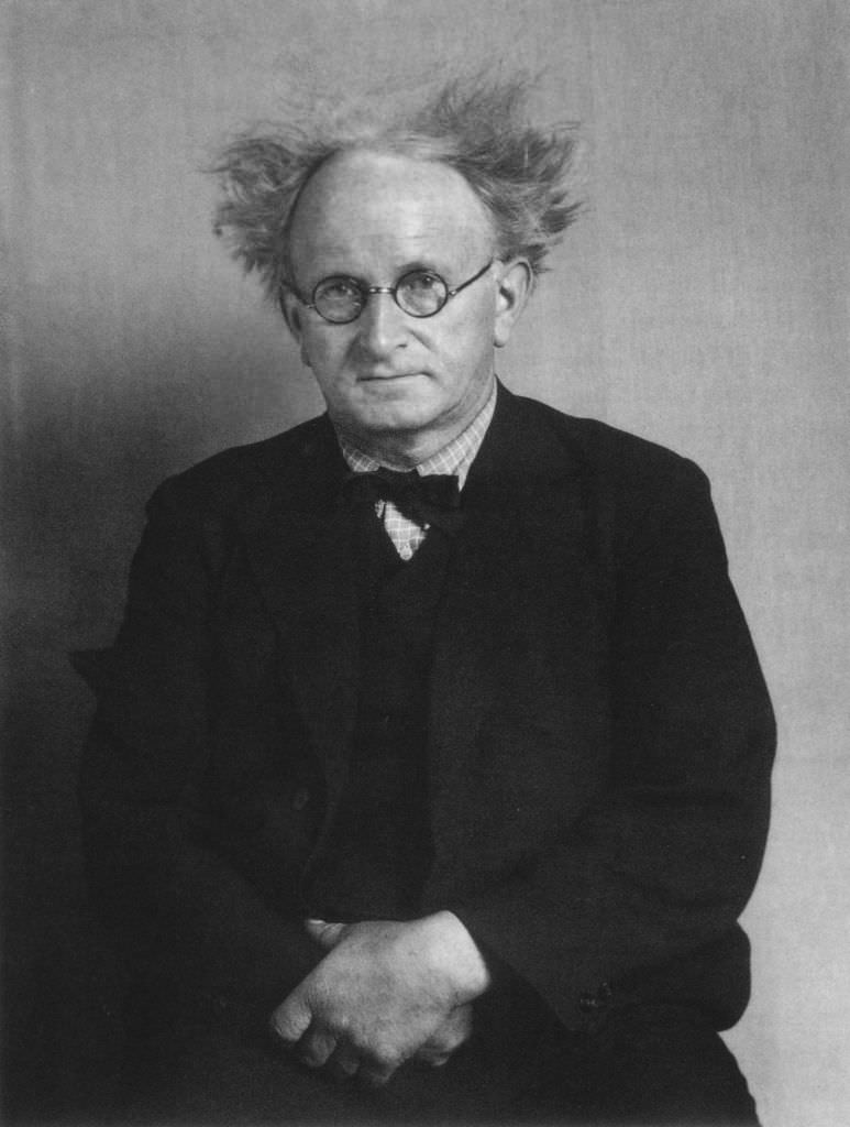 people-of-the-twentieth-century-by-august-sander-exibart-street-photography-01