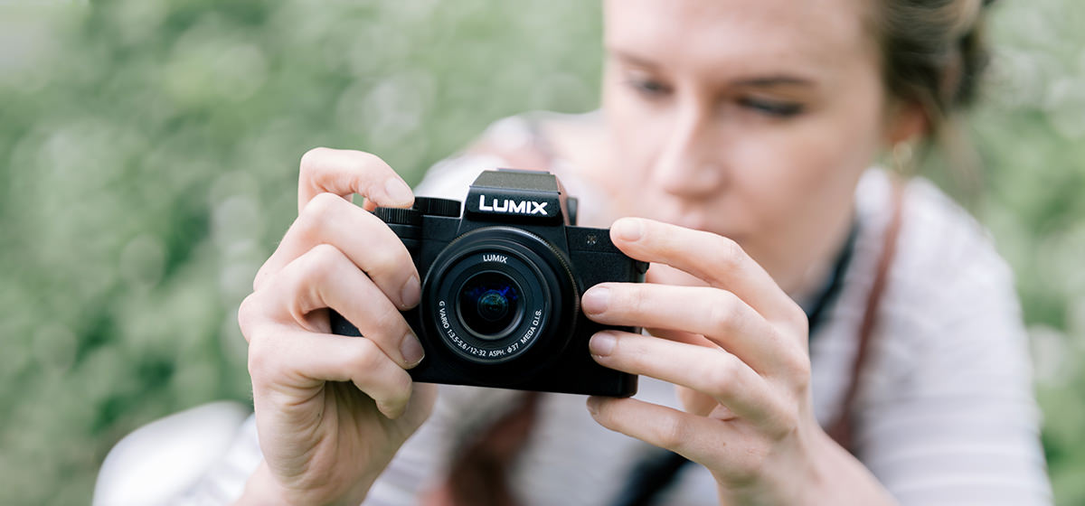 Panasonic LUMIX G100: a vlogging camera for smartphone users by