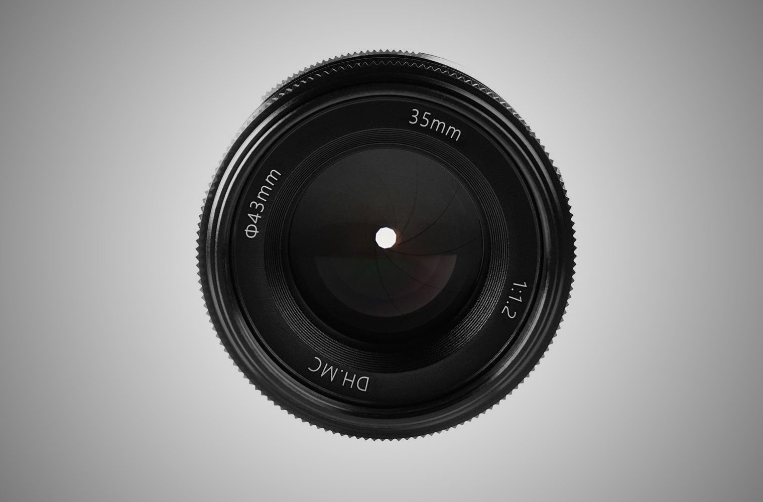 Pergear 35mm f/1.2 for Just One-Hundred Dollars - Exibart Street Pergear 35mm f/1.2 for Just One-Hundred Dollars - Exibart Street