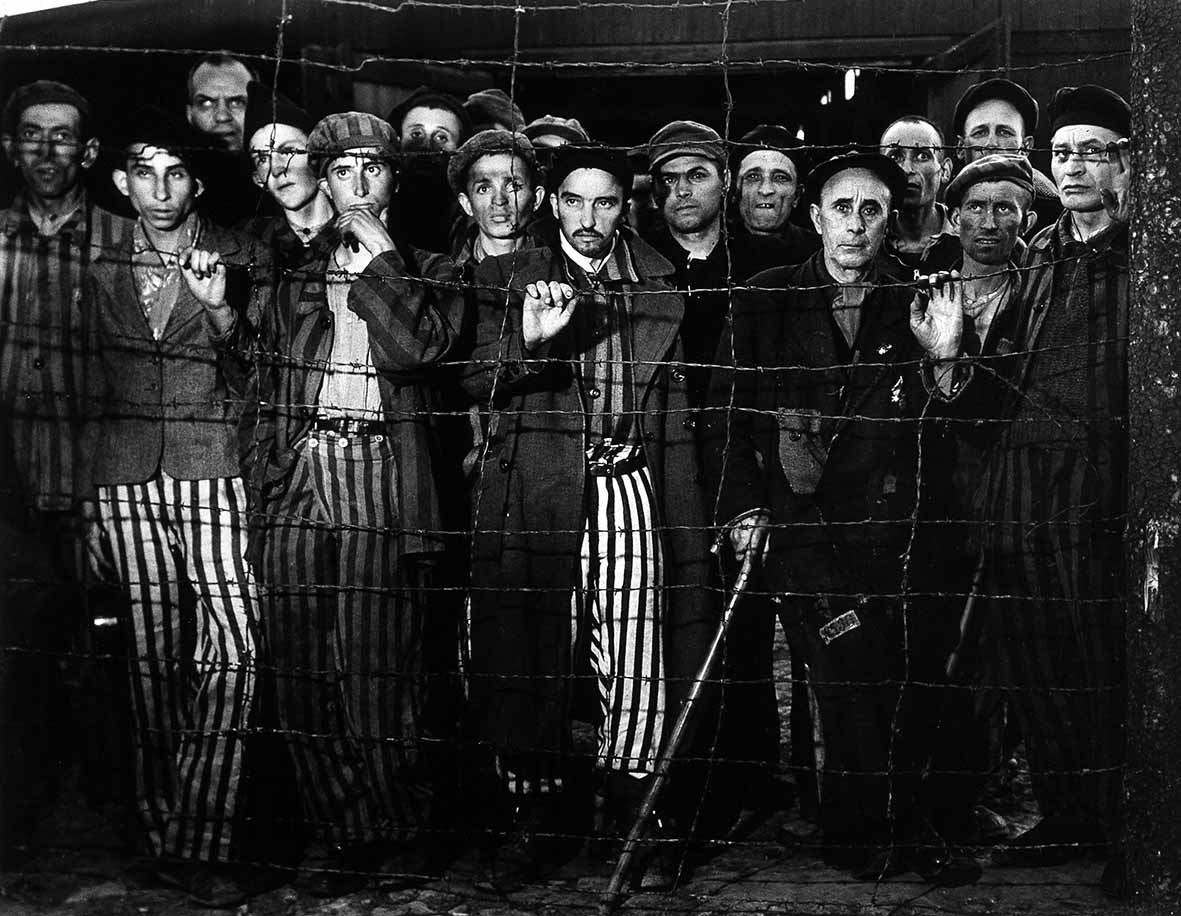 Margaret Bourke-White foto di uomini nel 1945 a Buchenwald