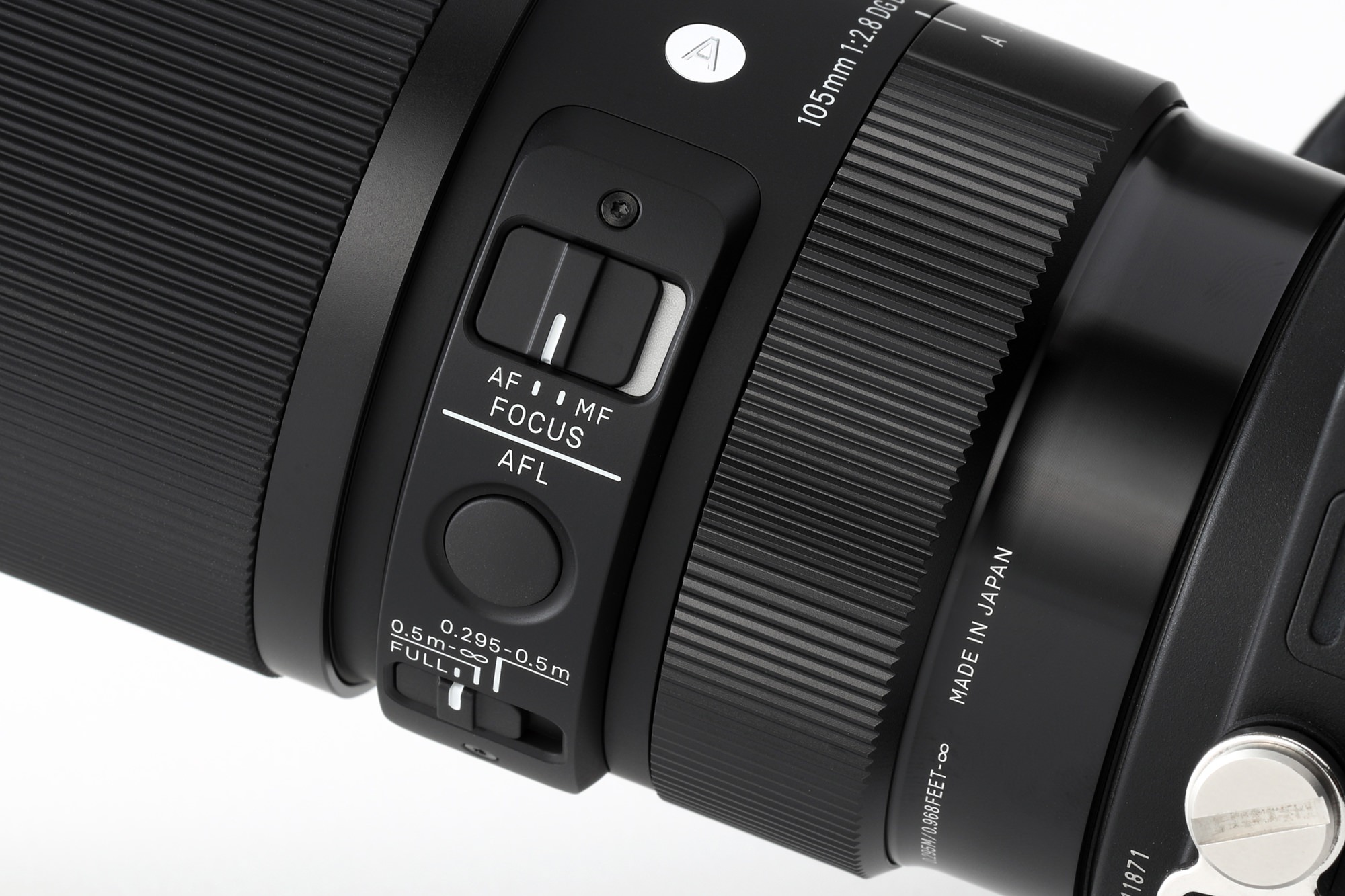 Sigma Announces the 105mm f/2.8 DG DN Macro Lens - Exibart Street