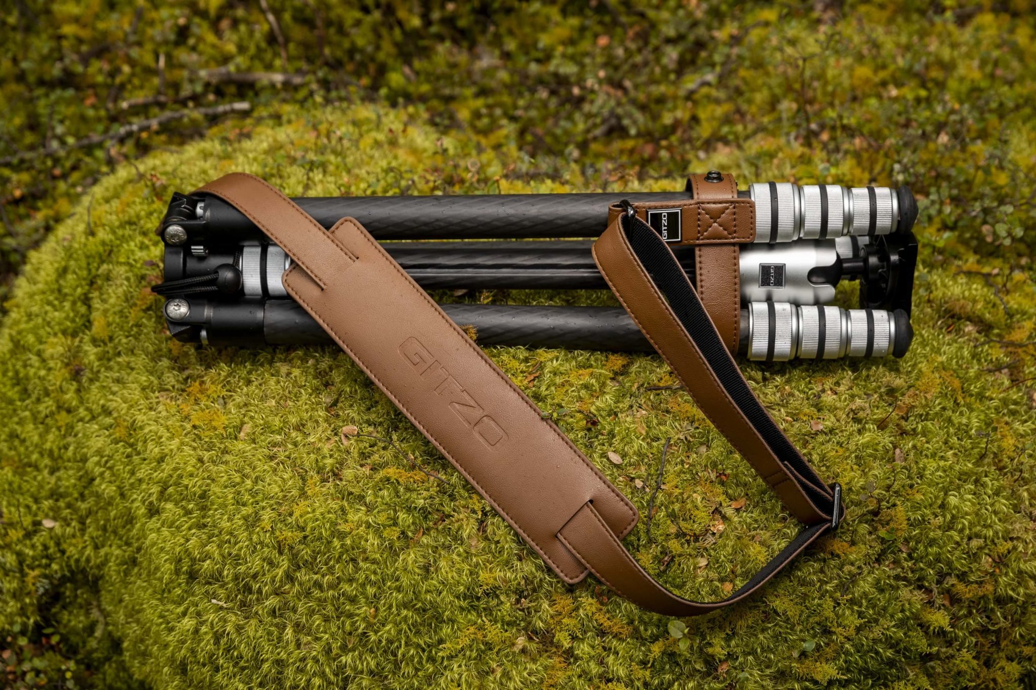 Gizmo Unveils Légende Tripod and Backpack Exibart Street