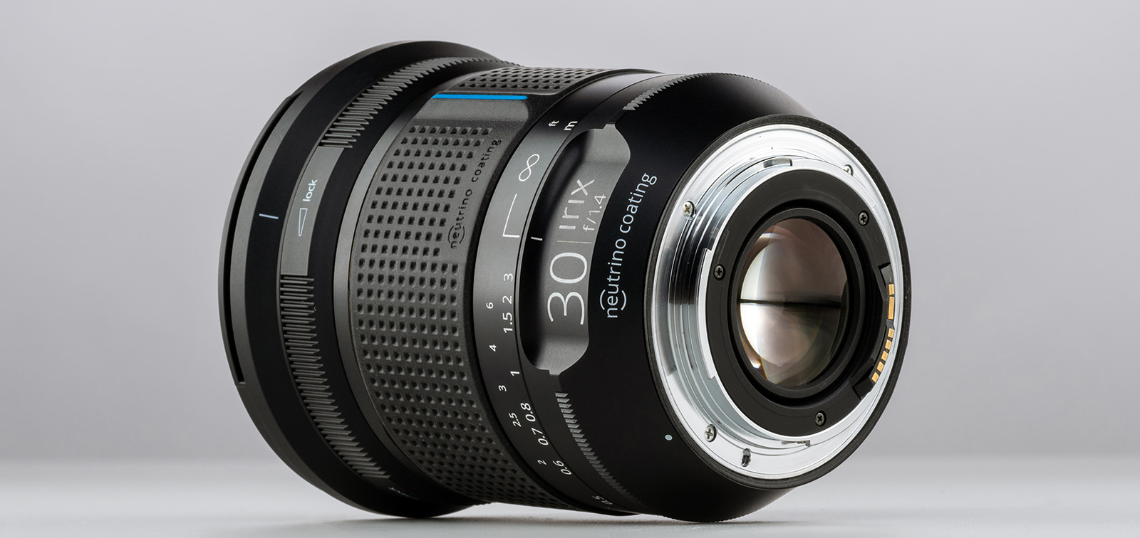 Irix レンズ　30mm EFマウント IRIX 30mm f/1.4 Dragonfly Lens for Canon EF IL-30DF-EF - Adorama