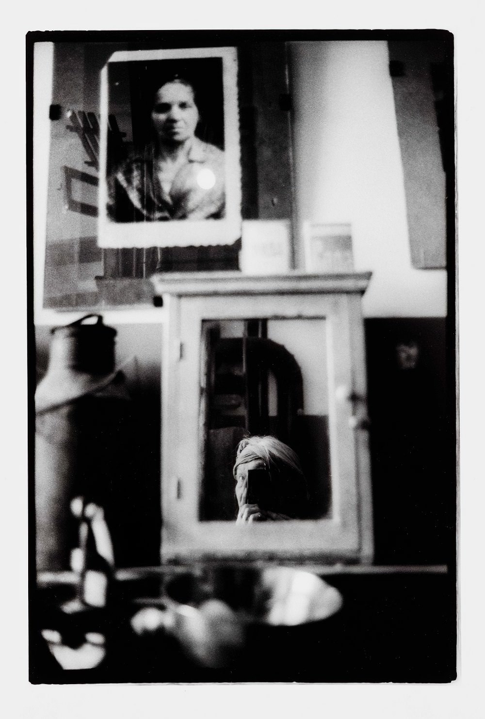 無料発送 Work Richter's Evelyn on Kunstpalast Museum the at Display アート写真