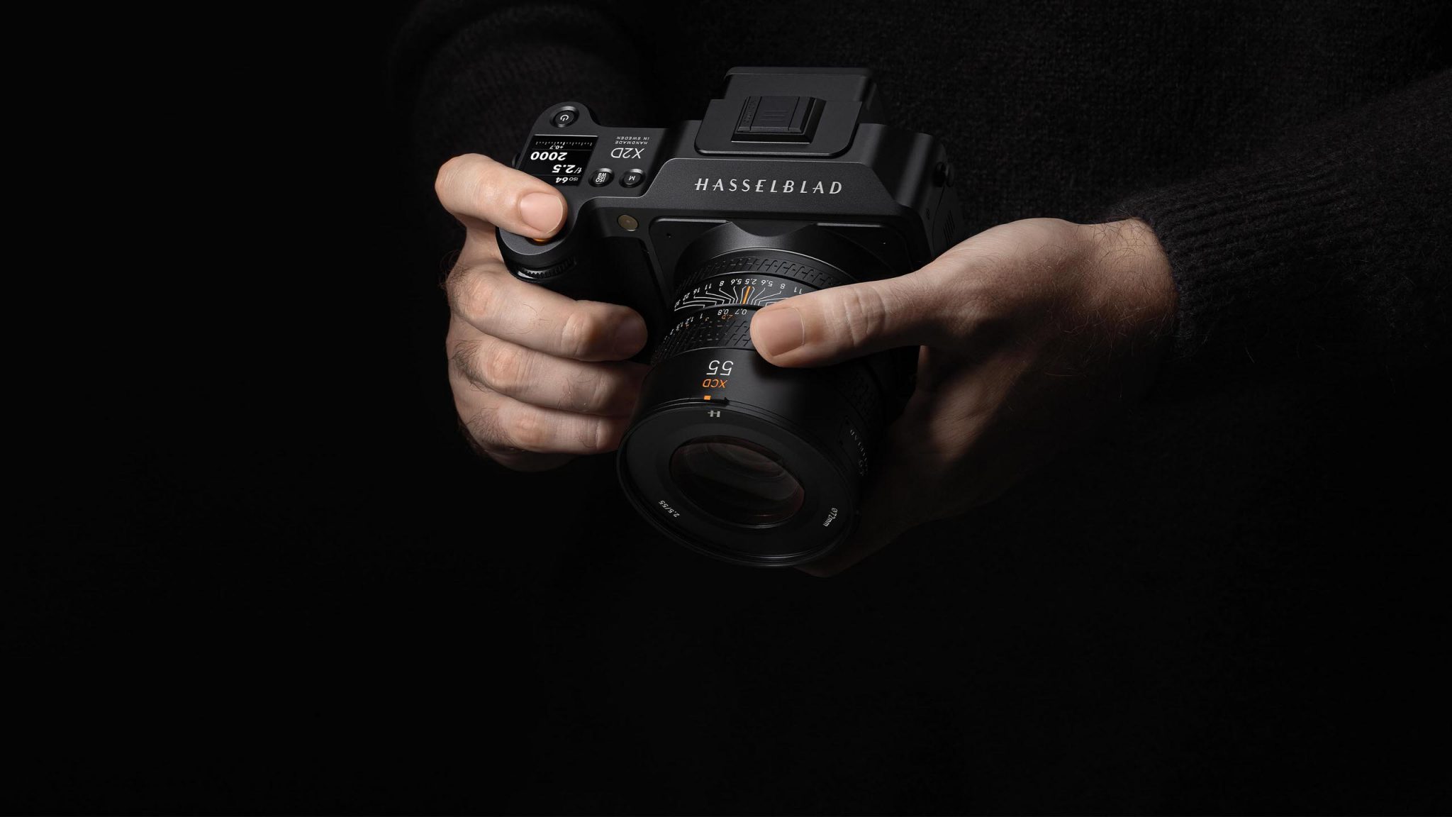 Hasselblad Launches the New X2D 100C Flagship Camera Exibart Street