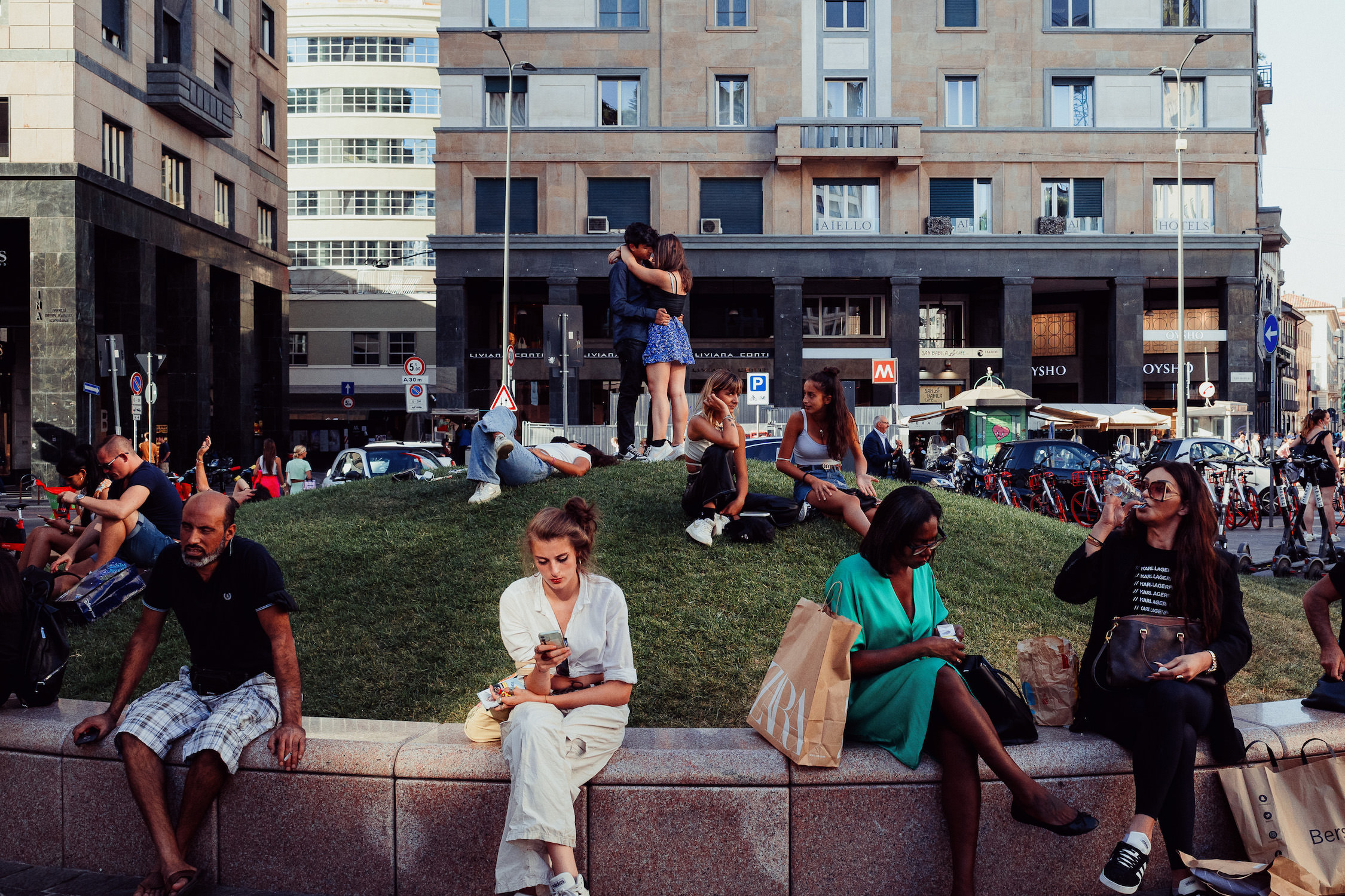 stefano-carotenuto-best-series-finalist-of-2022-exibart-street-contest-exibart-street-photography-17