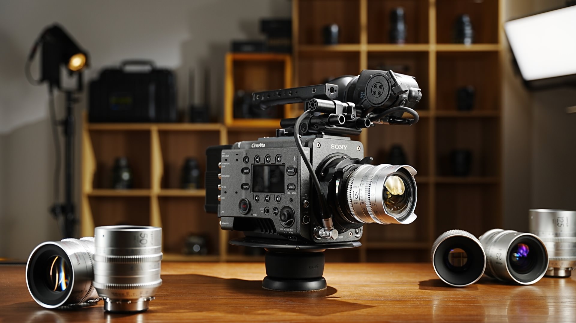 DZOFILM Unveils the Vespid Retro Prime Lens Set - Exibart Street