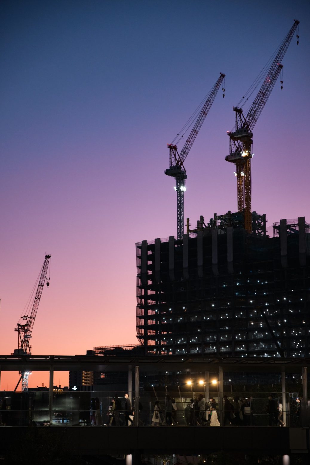 Sigma Unveils the First APSC Size Mirrorless Dedicated Zoom Lens for