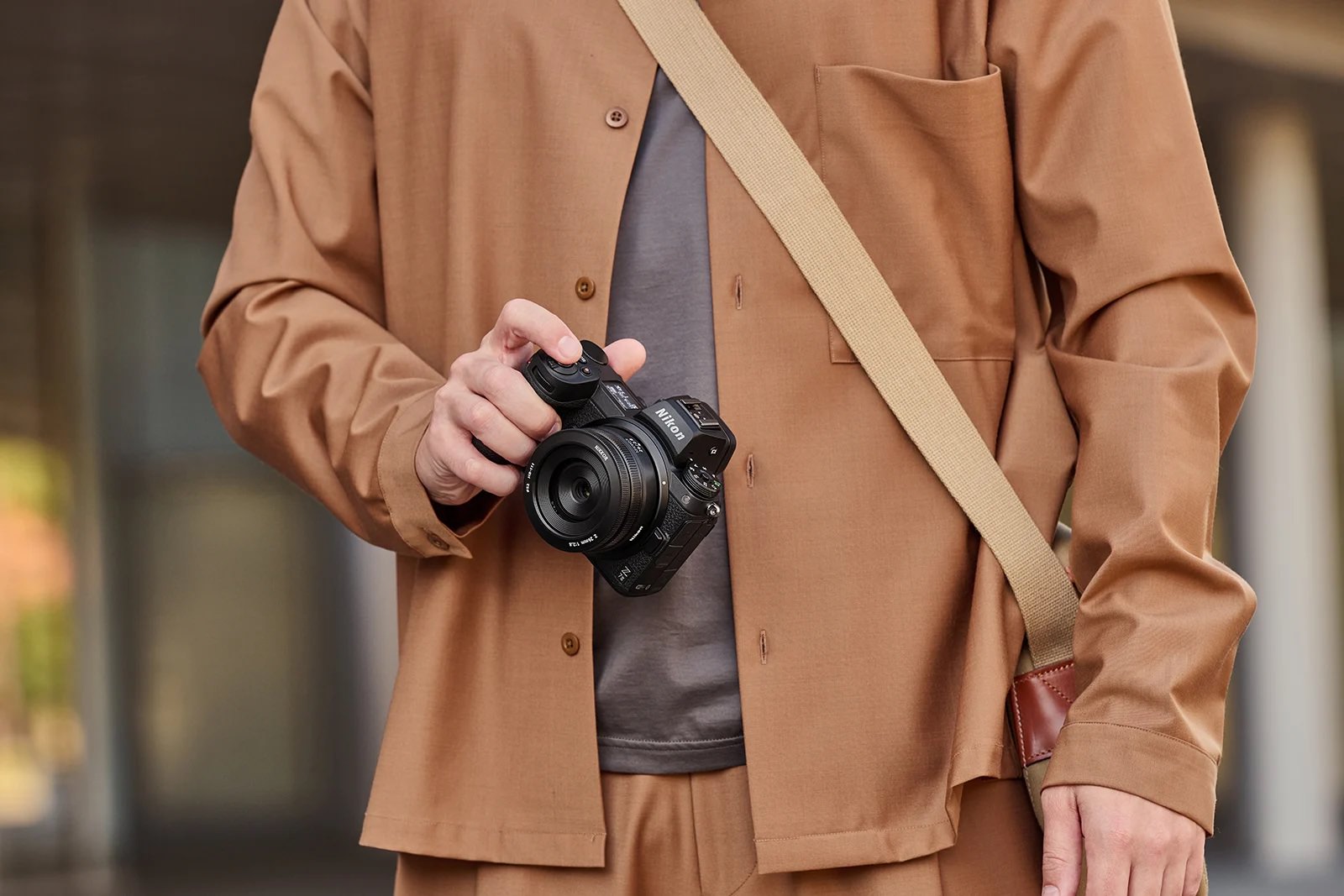 Nikon Announces the 26mm f/2.8 Pancake Z-Mount Lens - Exibart Street
