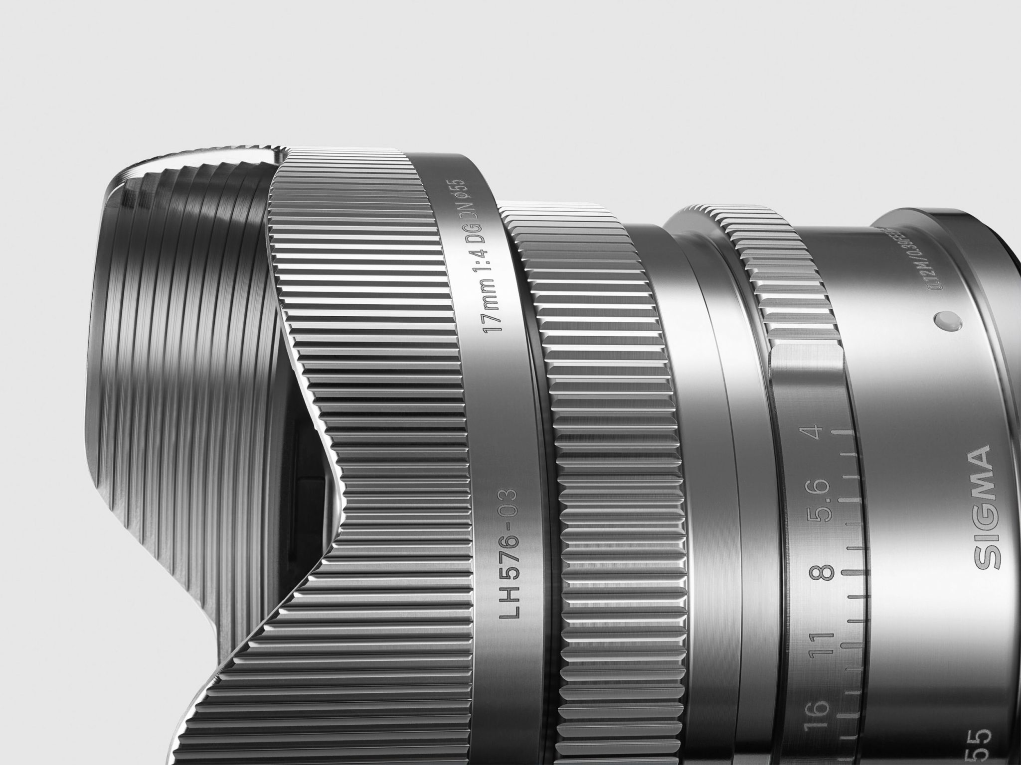 SIGMA Releases New UltraWide 17mm f/4 DG DN FullFrame Lens Exibart