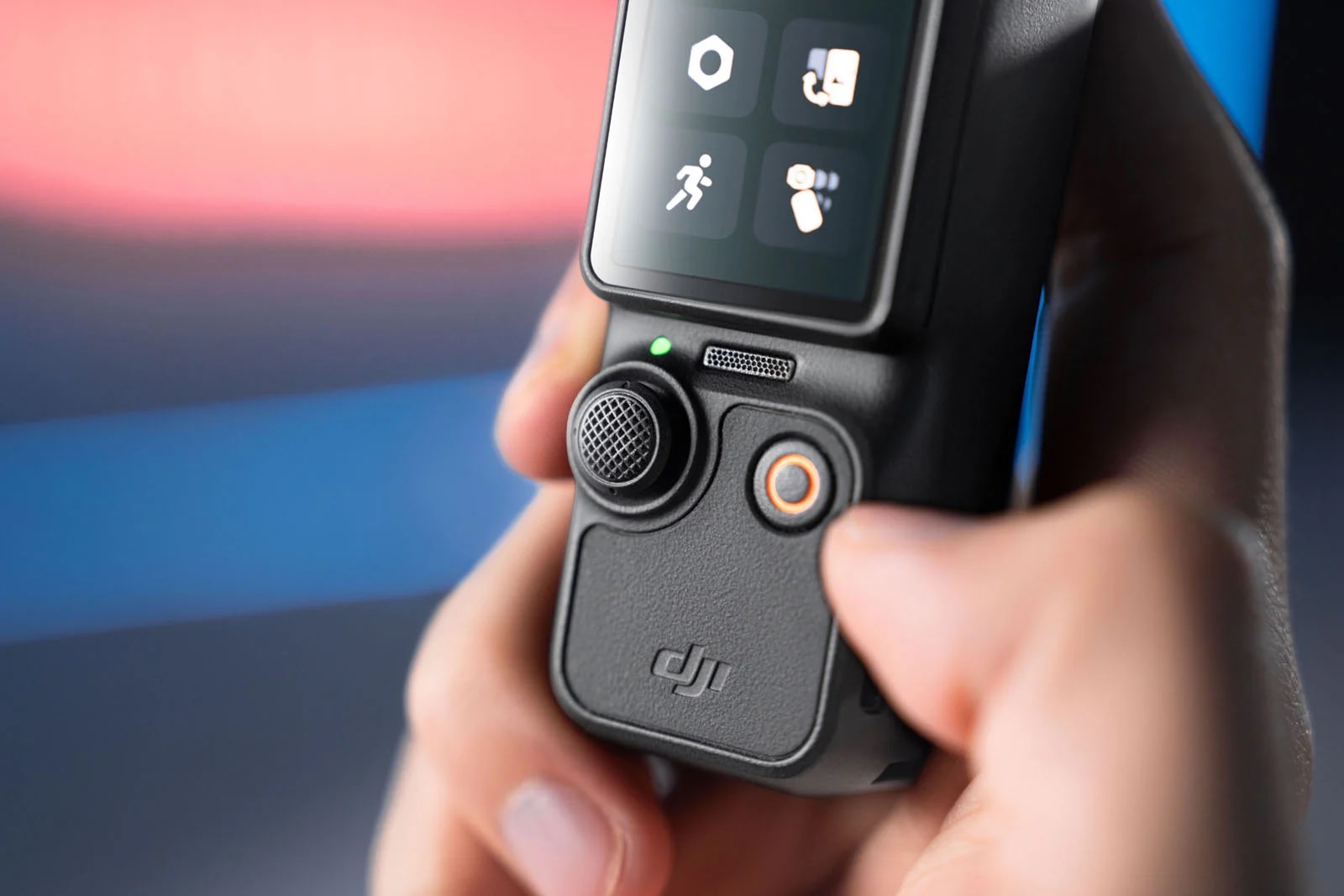 DJI Osmo Pocket 3 now available with 1-inch CMOS camera and rotating OLED  display -  News