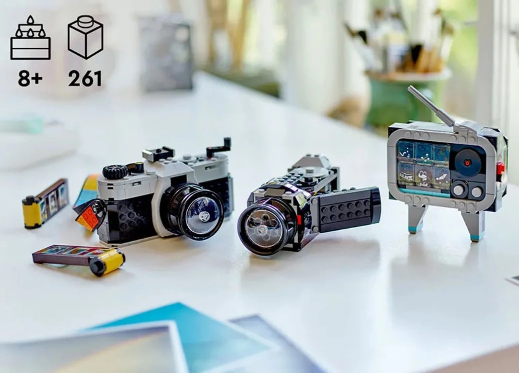 Lego Unveils the Retro Camera Creator Set - Exibart Street