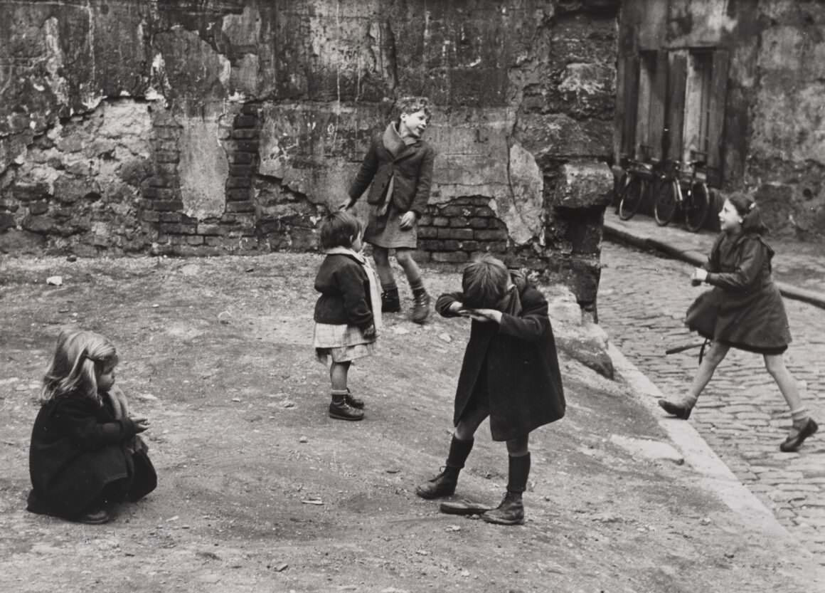 The Concerned Photography - The Humanist Photography - Exibart Street