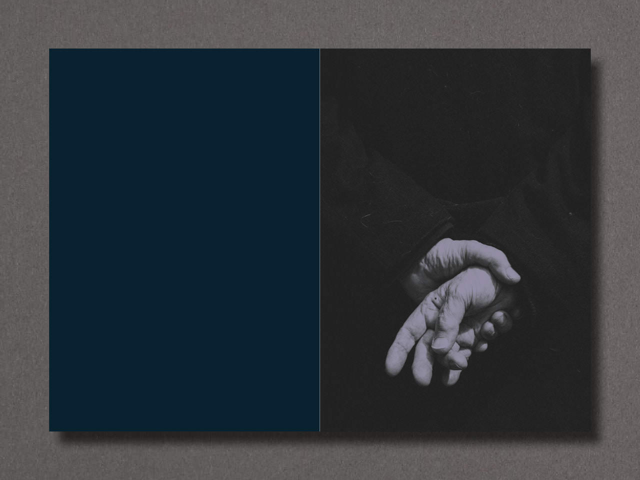 monaris-collecting-hands-exibart-street-photography-06