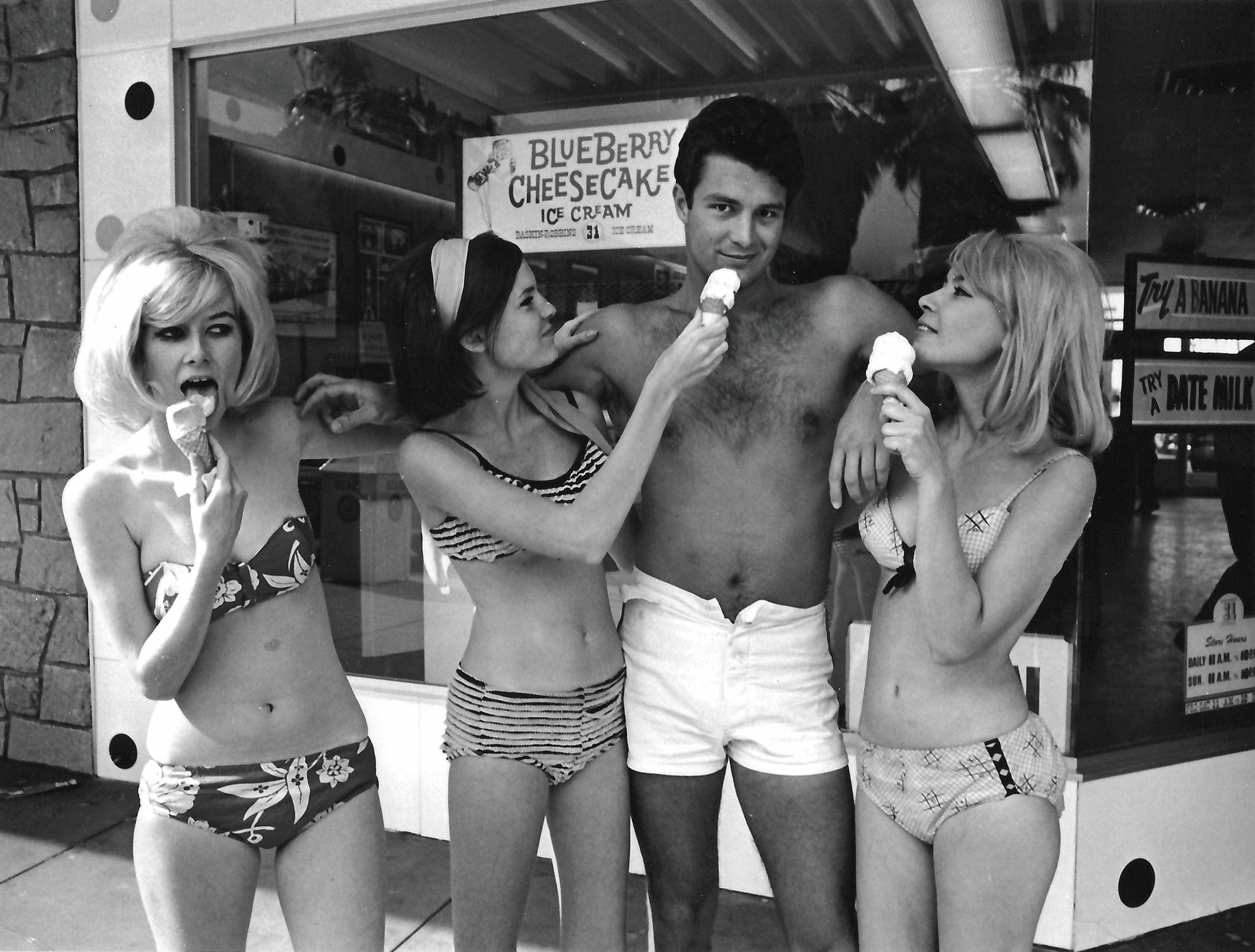 julian-wasser-pop-and-burn-exibart-street-photography-03