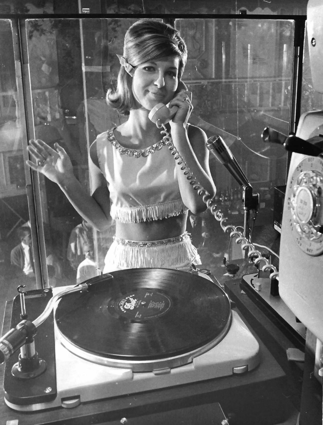 julian-wasser-pop-and-burn-exibart-street-photography-05