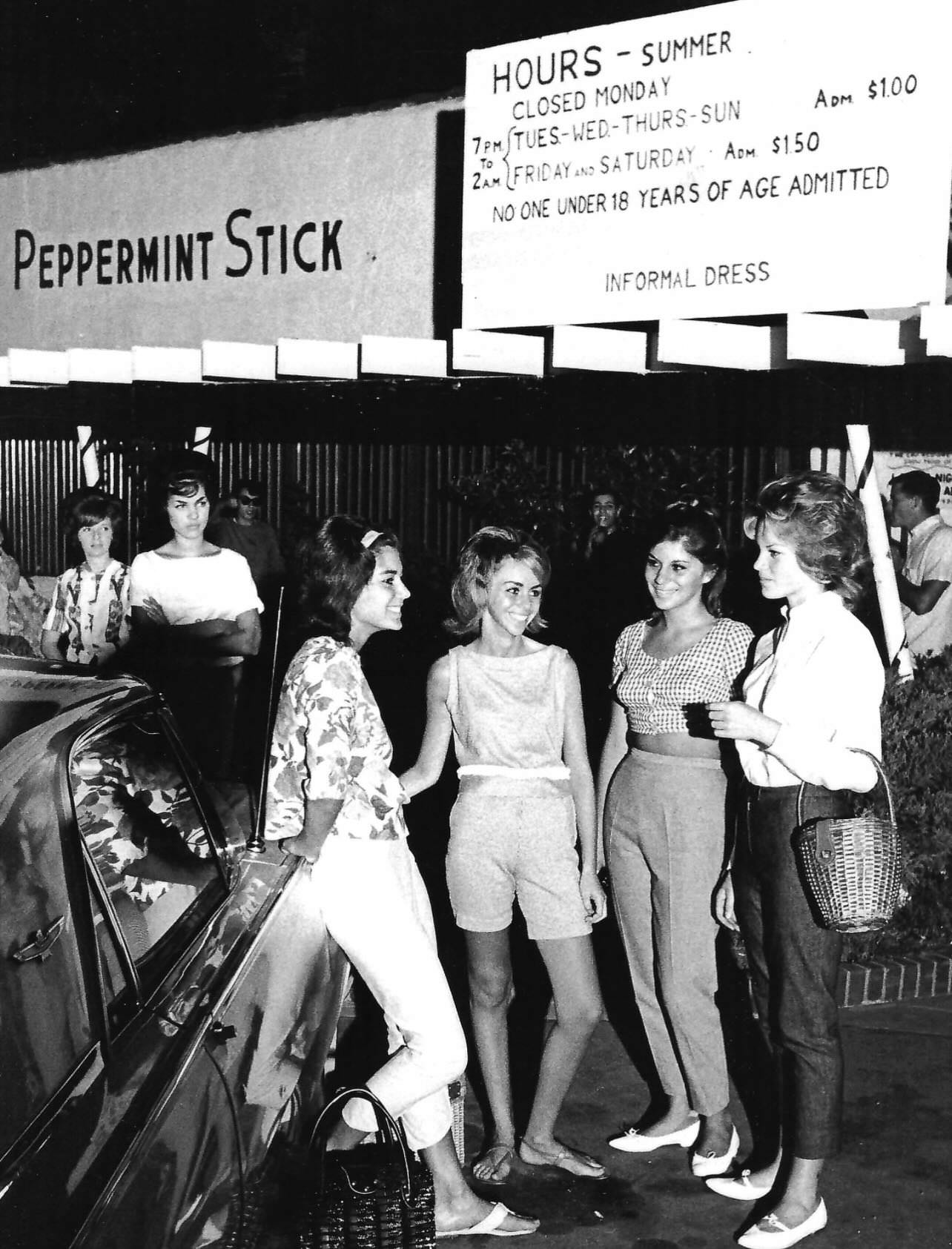 julian-wasser-pop-and-burn-exibart-street-photography-07