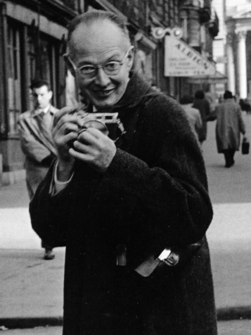 henri-cartier-bresson-the-europeans-exibart-street-photography-01