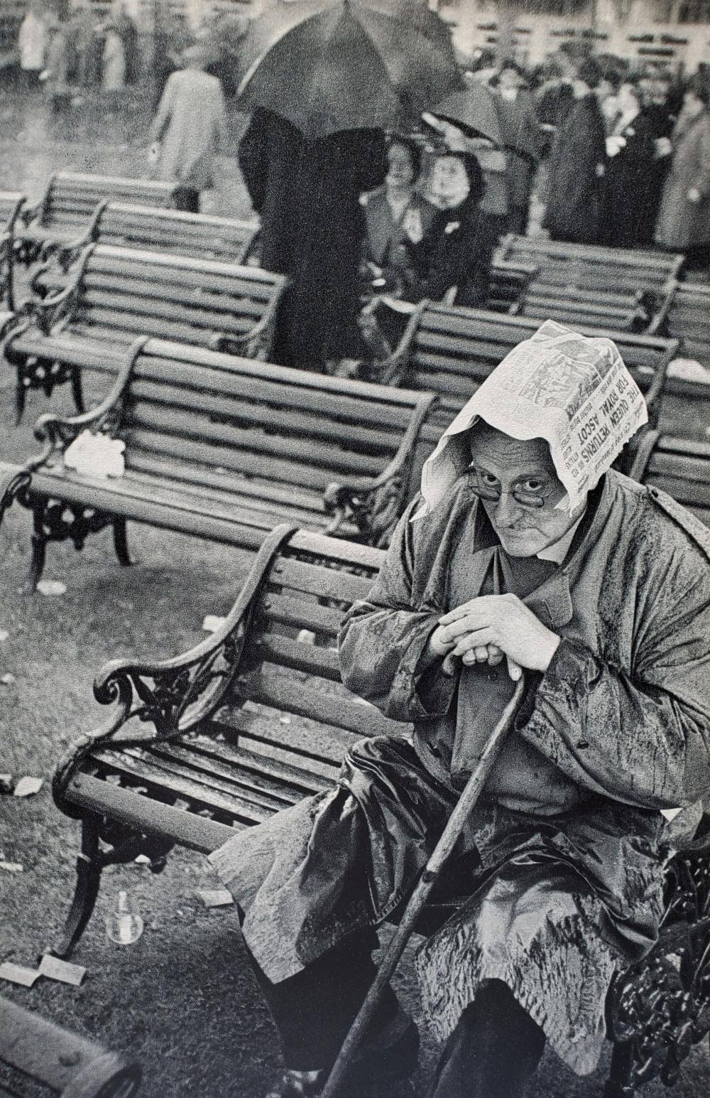 henri-cartier-bresson-the-europeans-exibart-street-photography-07
