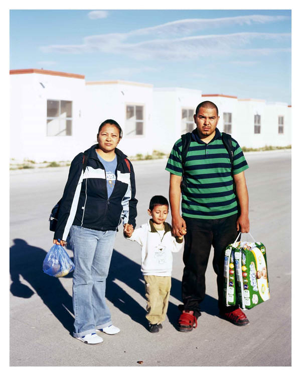 alejandro-cartagena-ground-rules-exibart-street-photography-04