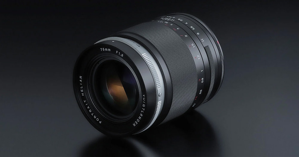 cosina-heliar-75mm-f-1-8-rf-z-mounts-exibart-street-photography-02