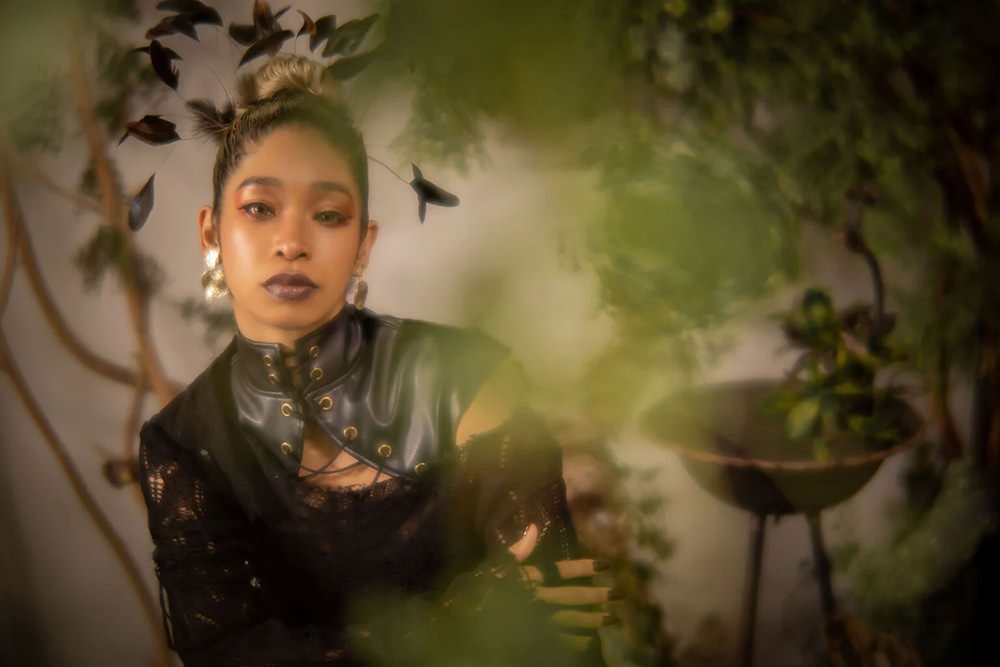 cosina-heliar-75mm-f-1-8-rf-z-mounts-exibart-street-photography-12