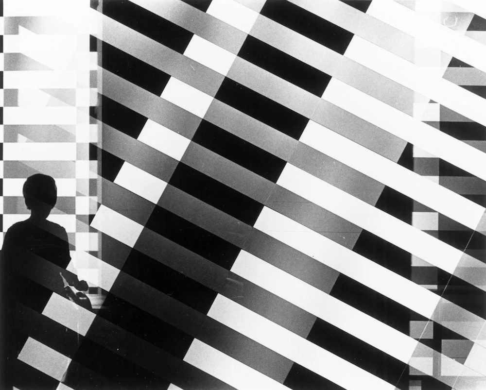 jeux-de-mots-a-group-show-in-paris-exibart-street-photography-08