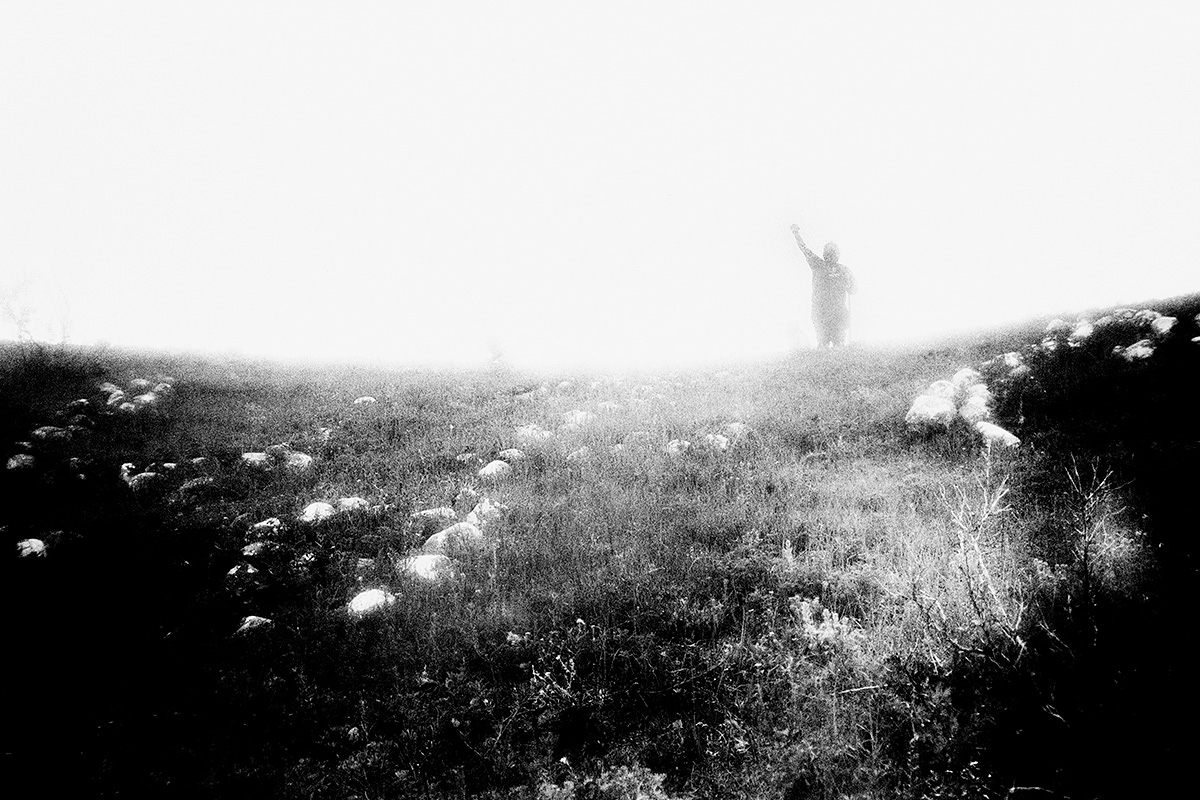 simon-vansteenwinckel-in-the-shadows-exibart-street-photography-04