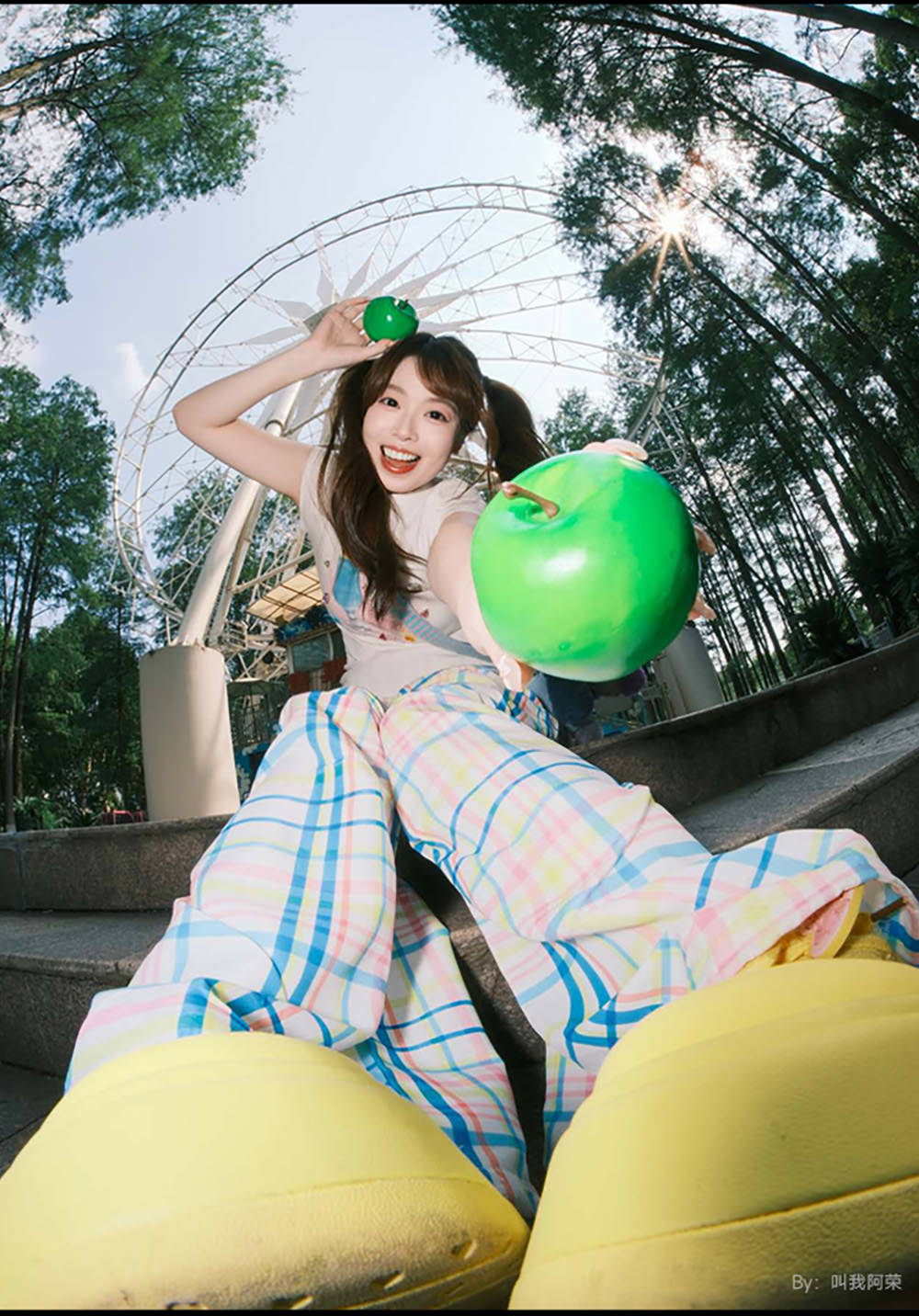 brightin-star-7-5mm-lens-exibart-street-photography-04