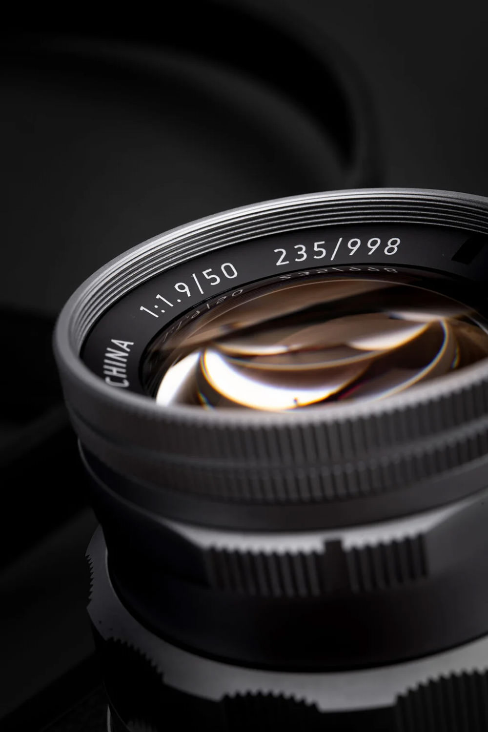 light-lens-lab-50mm-f-1-9-rigid-zs6-exibart-street-photography-01