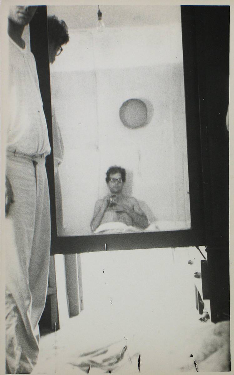 allen-ginsberg-and-vivian-maier-notes-from-the-margins-exibart-street-photography-07