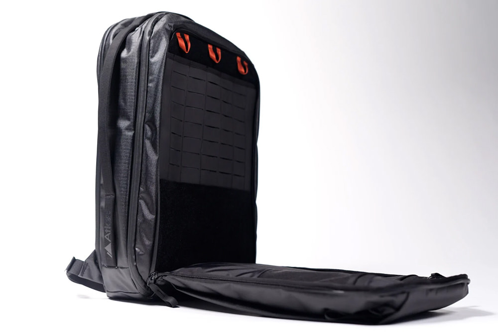 atlas-packs-one-camera-backpack-exibart-street-photography-04