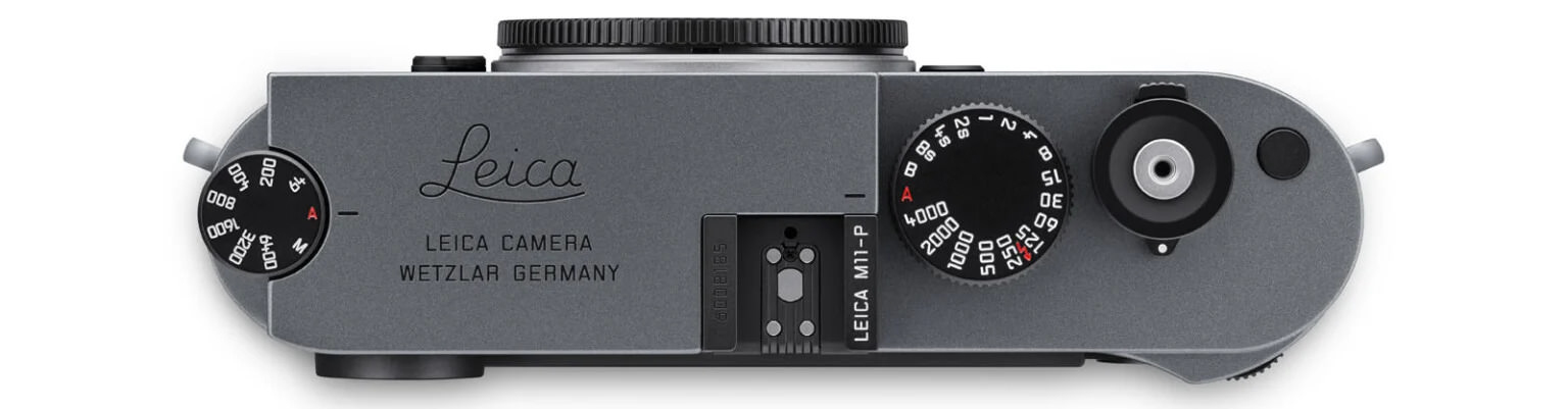 leica-metal-gray-paint-exibart-street-photography-02