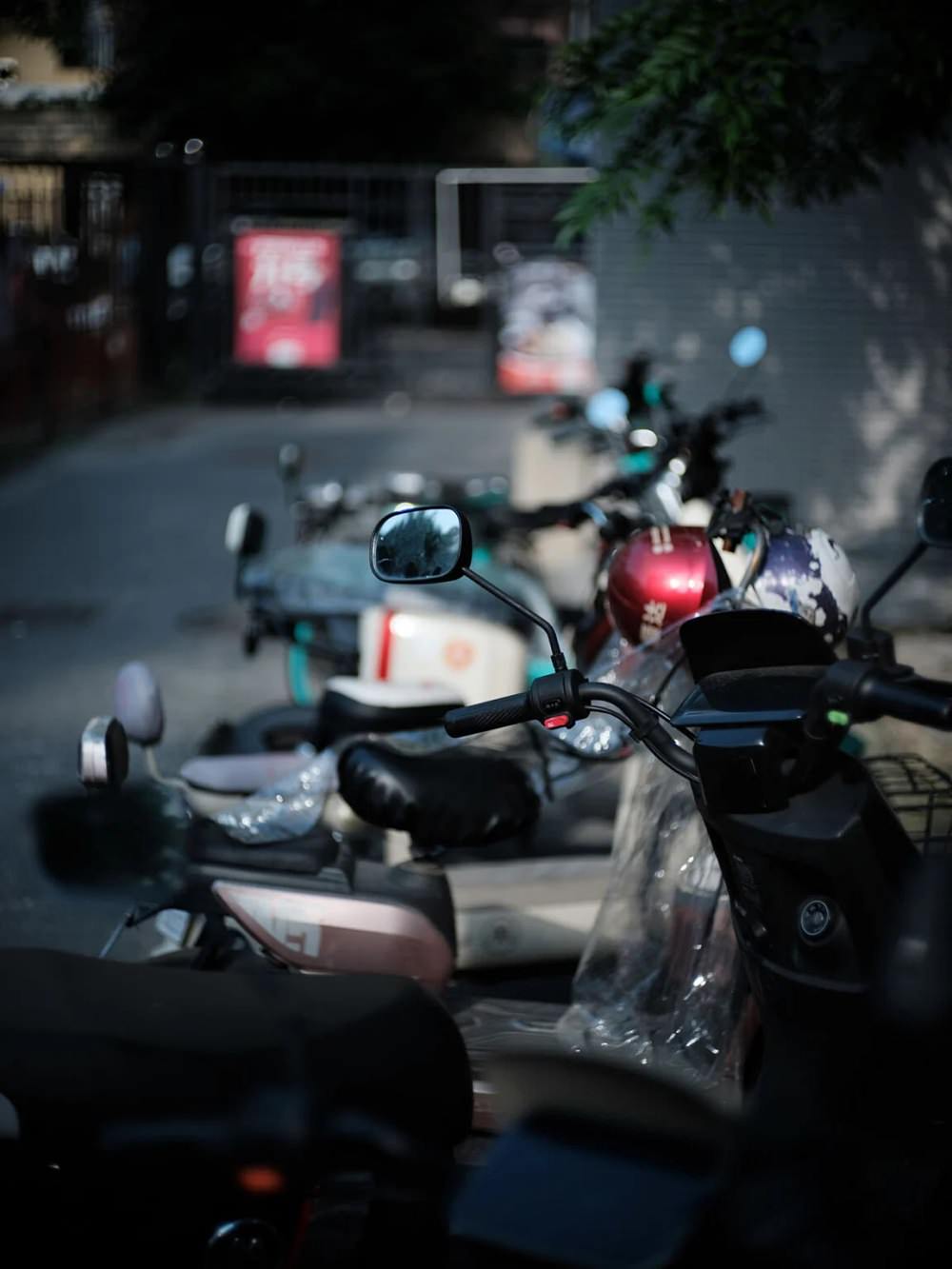 light-lens-lab-z21-75mm-exibart-street-photography-06