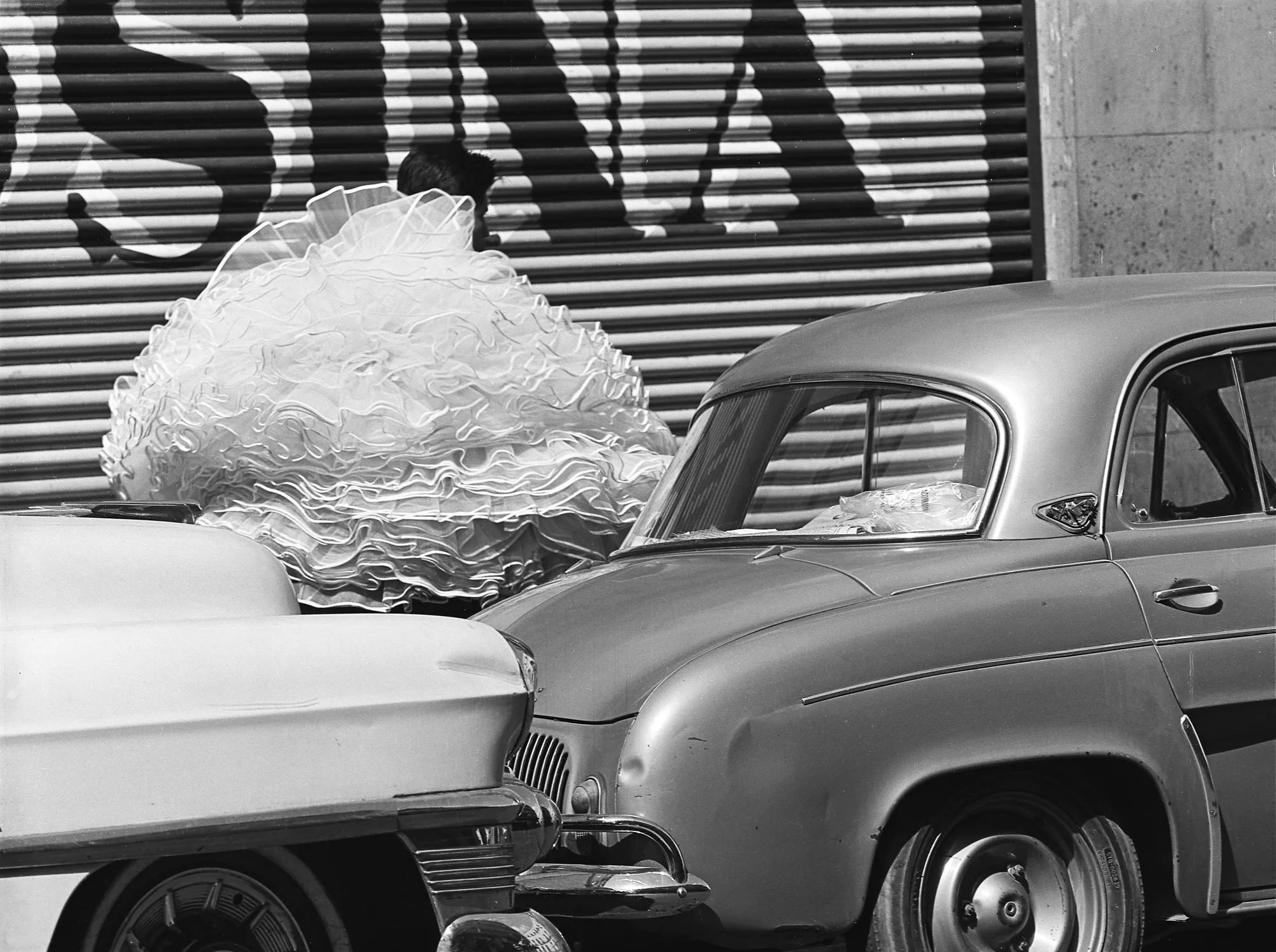 manuel-alvarez-bravo-a-century-of-looking-exibart-street-photography-08