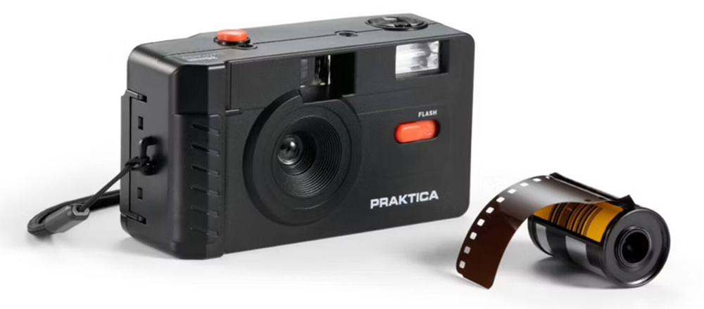 praktica-vf212-film-camera-exibart-street-photography-01