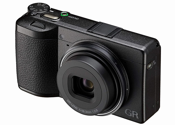 ricoh-30th-anniversary-edition-gr-iv-exibart-street-photography-03