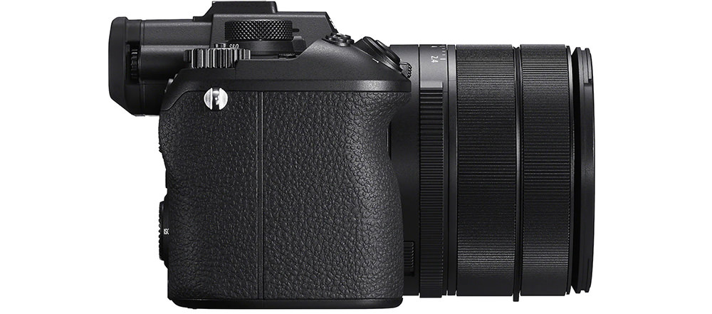sony-rx10-v-bridge-camera-exibart-street-photography-4