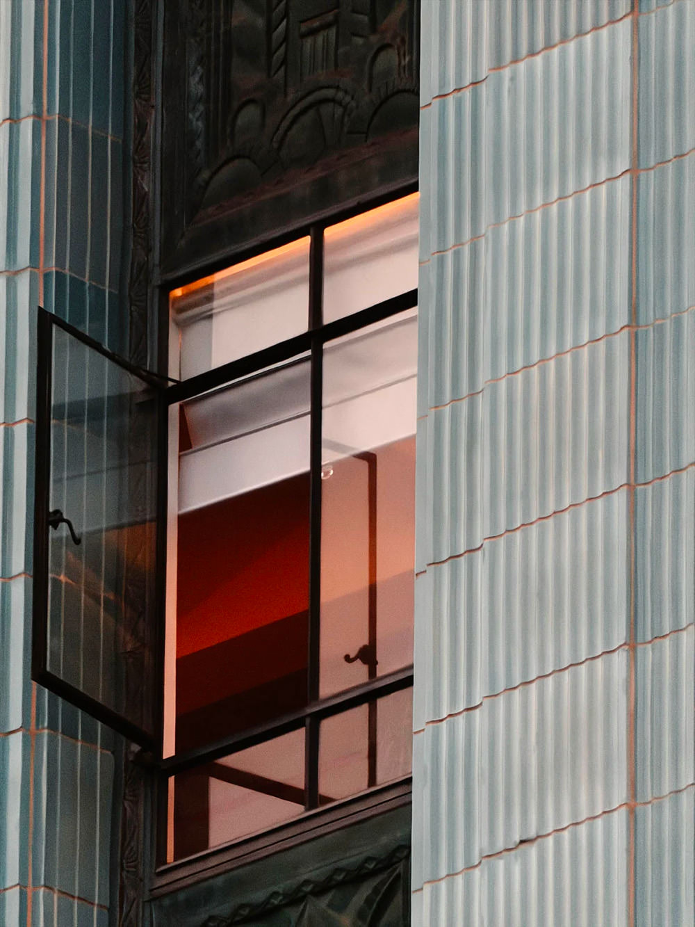 sandmarc-96mm-telephoto-lens-iphone-exibart-street-photography-04