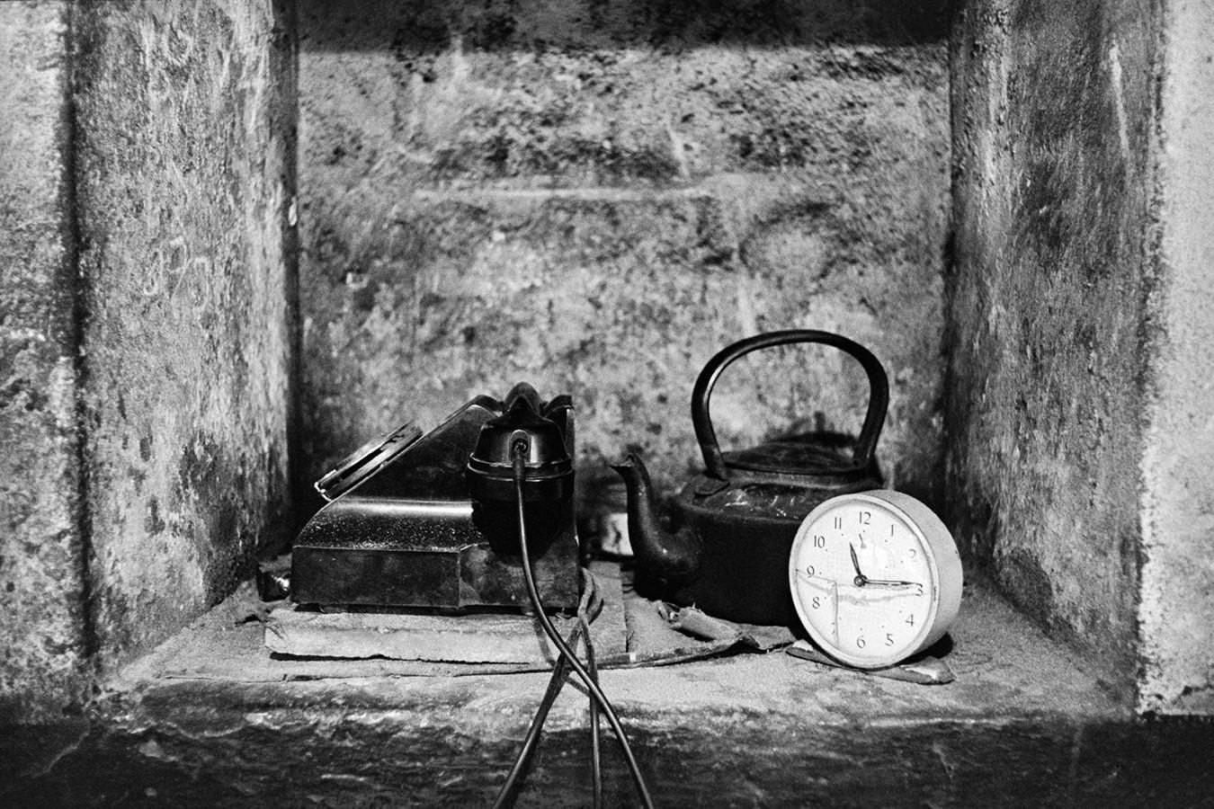 dark-tales-british-documentary-photography-and-the-gothic-exibart-street-photography-01