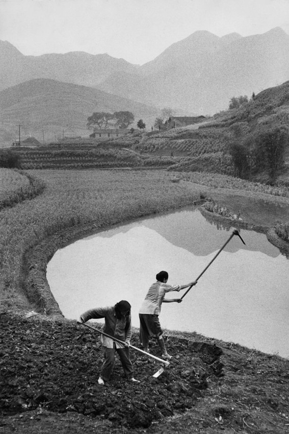 marc-riboud-memories-of-china-exibart-street-photography-08
