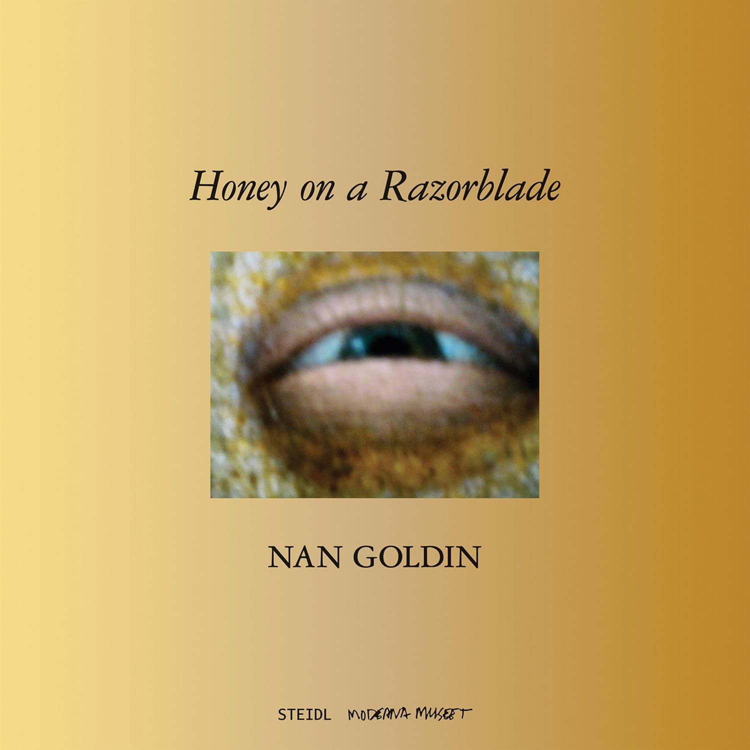 nan-goldin-honey-on-a-razor-blade-exibart-street-photography-02