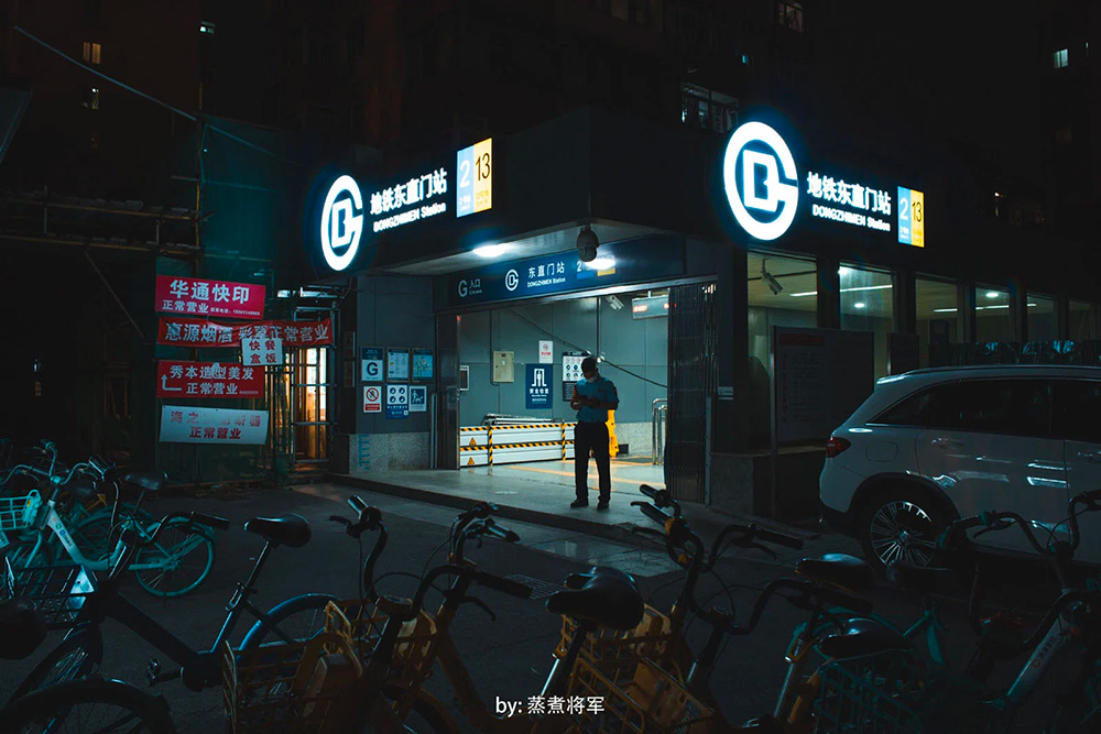 7artisans-18mm-f-2-lite-exibart-street-photography-04