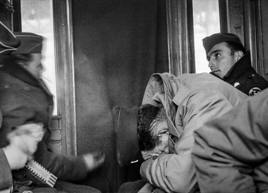 john-baer-the-extraordinary-ordinary-a-memoir-in-photographs-1945-1954-exibart-street-photography-04