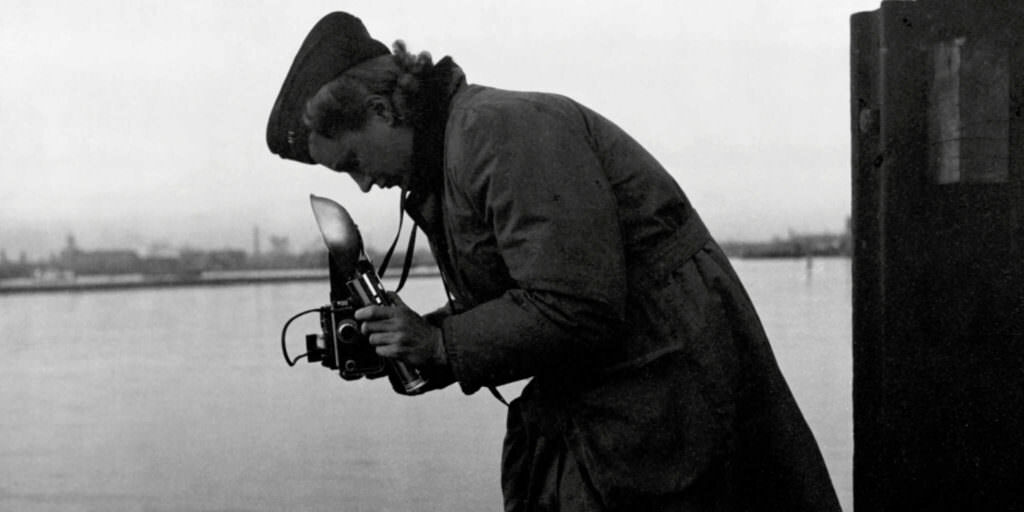 lee-miller-works-1930-1955-exibart-street-photography-01