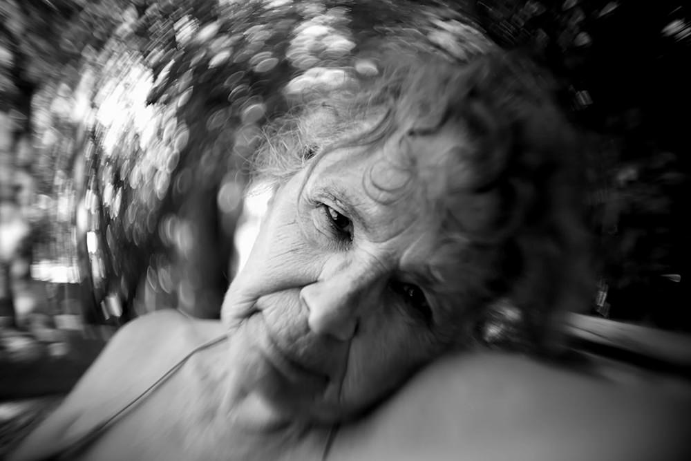 lomography-petzval-35mm-f-1-8-lens-exibart-street-photography-07
