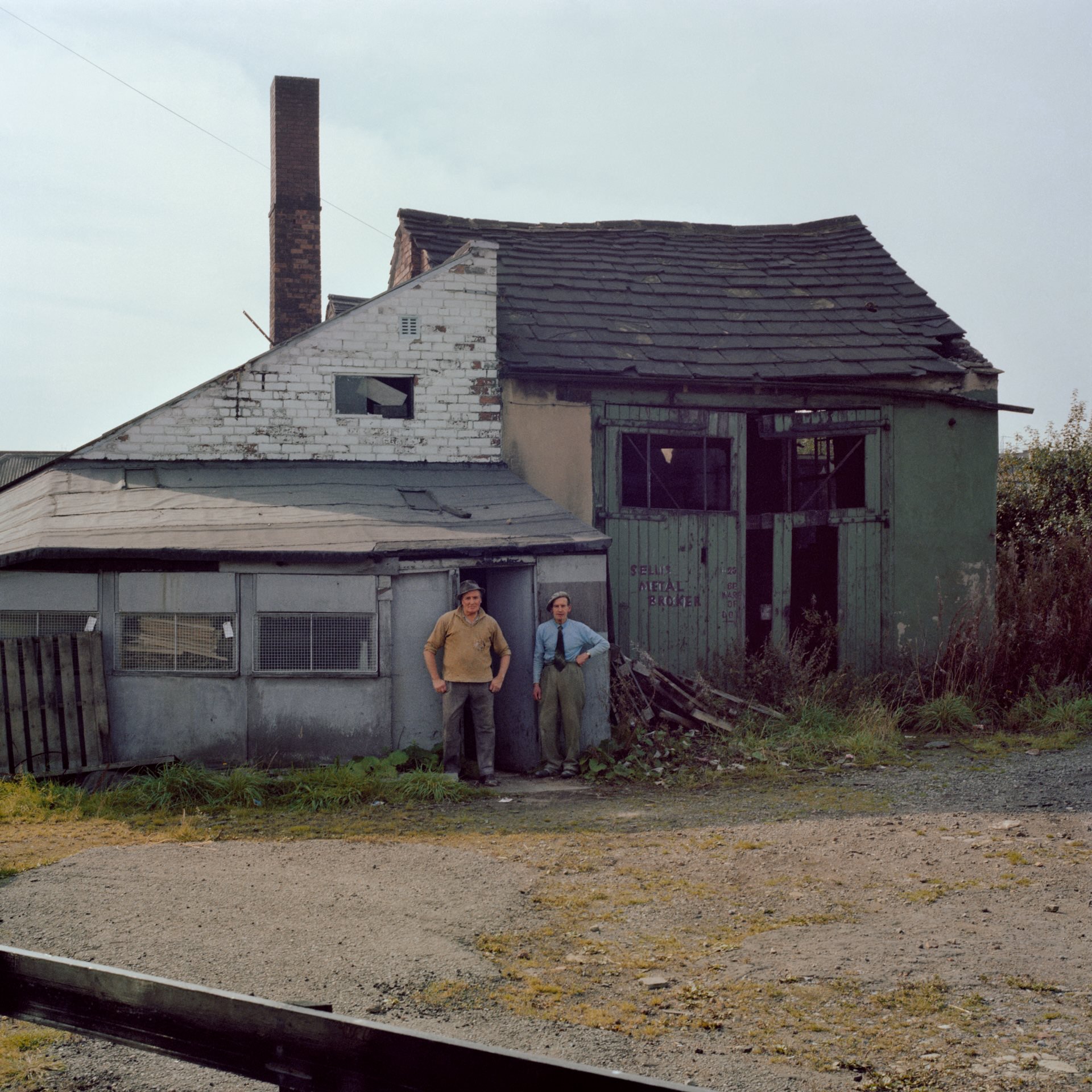 peter-mitchell-on-strange-and-familiar-ground-exibart-street-photography-05