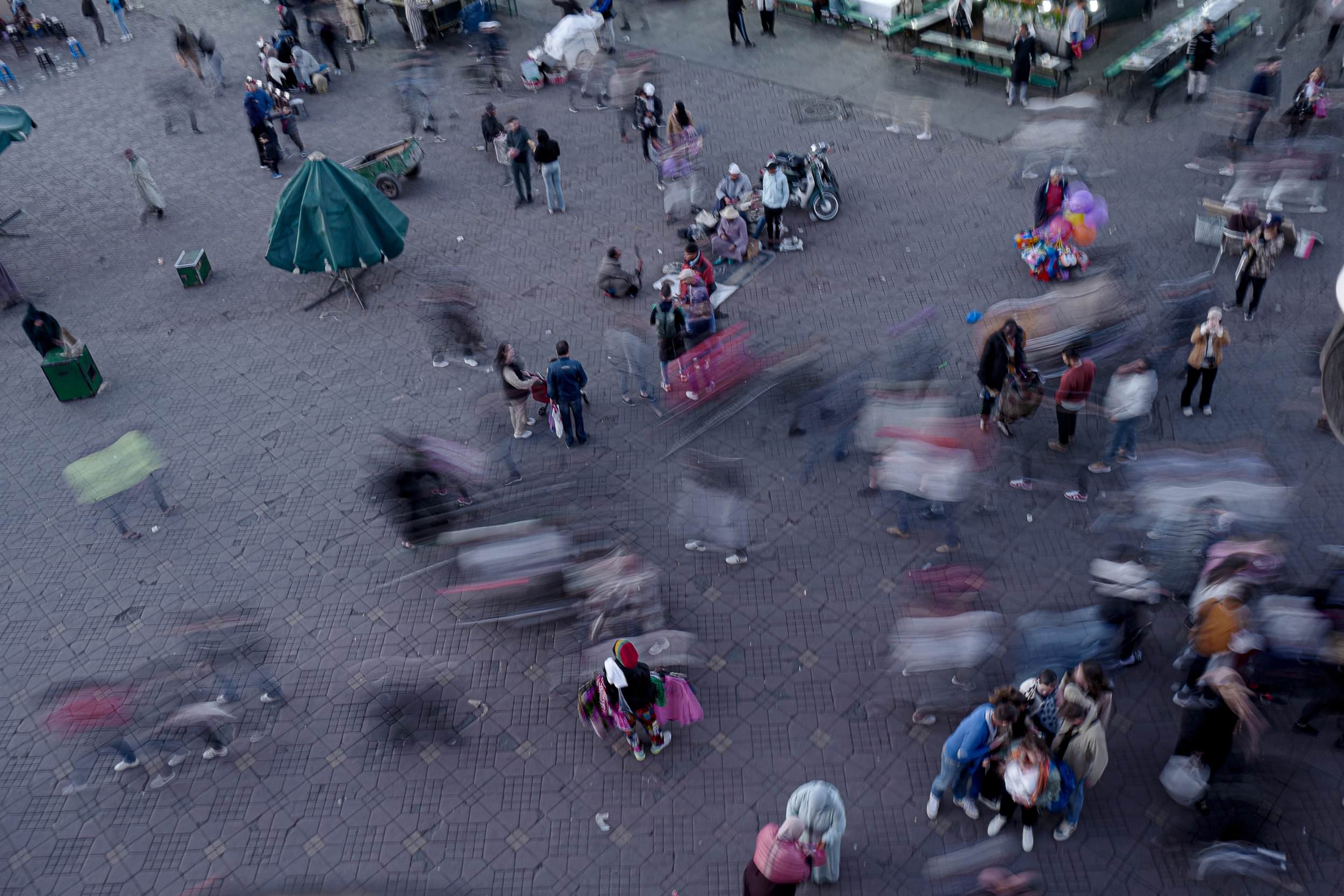 stephanie-duprie-routh-atlas-of-invisible-things-exibart-street-photography-11
